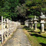 夏の池田家墓所1