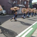 ③青谷駅前傘踊り保存会（鳥取市指定無形民俗文化財）